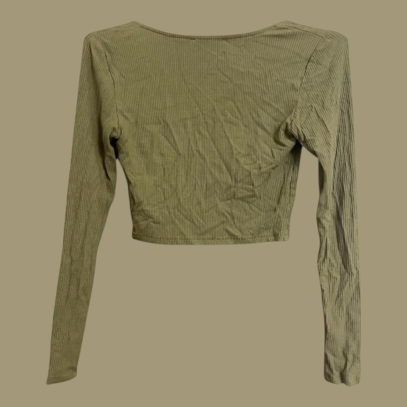 Mable Rouched Crop Top - Picture 2 of 4